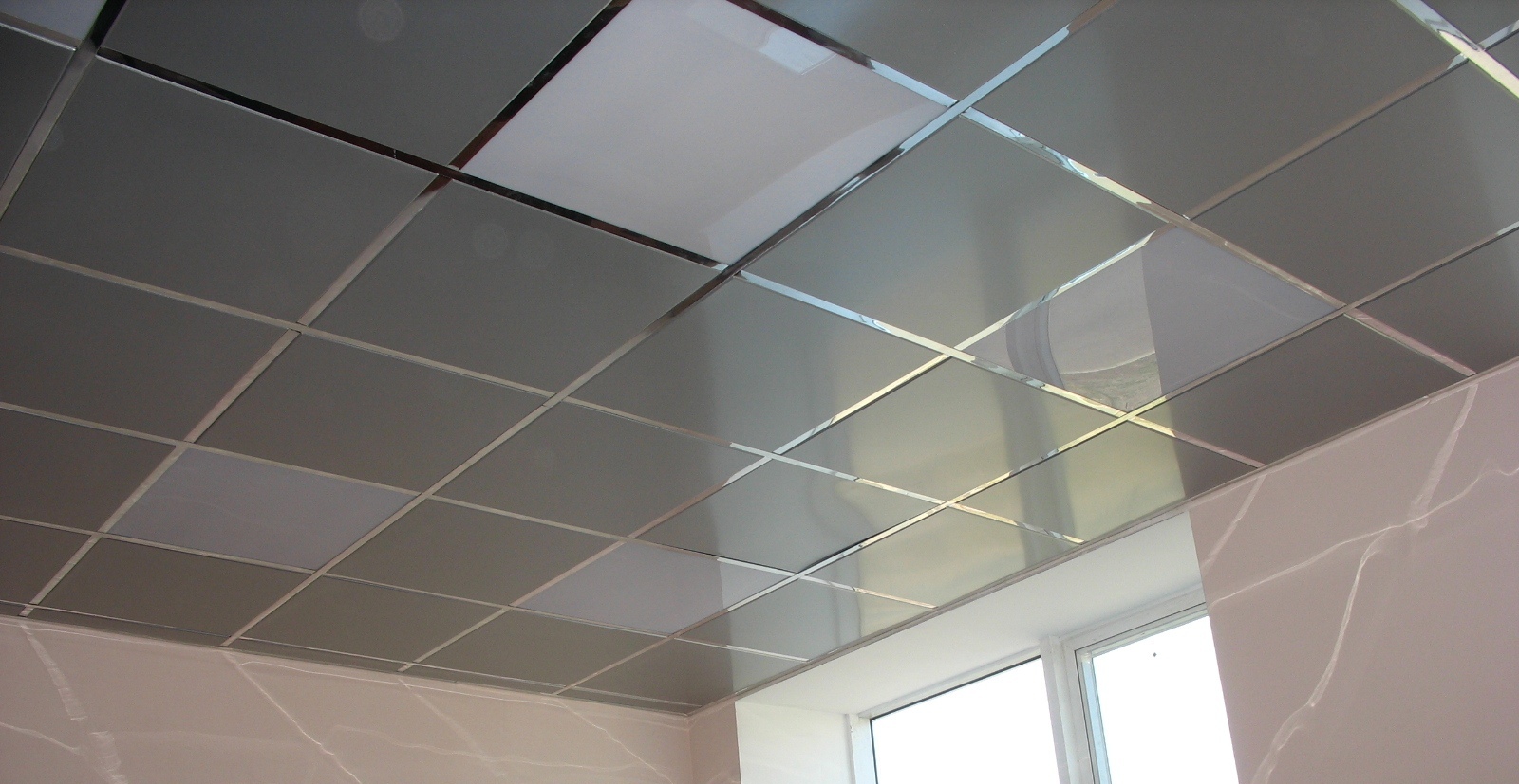 Как сделать подвесной потолок на кухне из пластиковых панелей